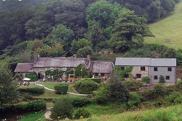 tarr-farm-outside (1)