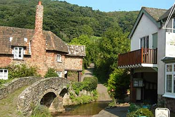 the-pack-horse-allerfod-packhorse-bridge