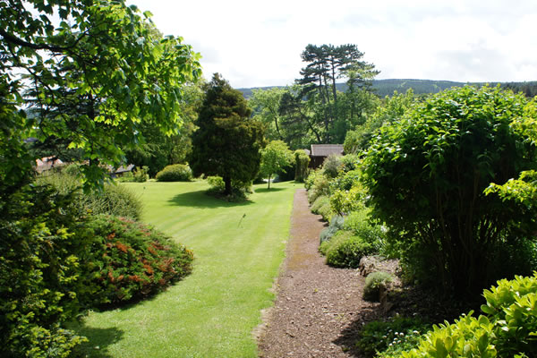 woodcombe-lodges-cottage-view