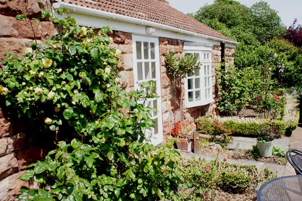 woodcombe-lodges-cottage